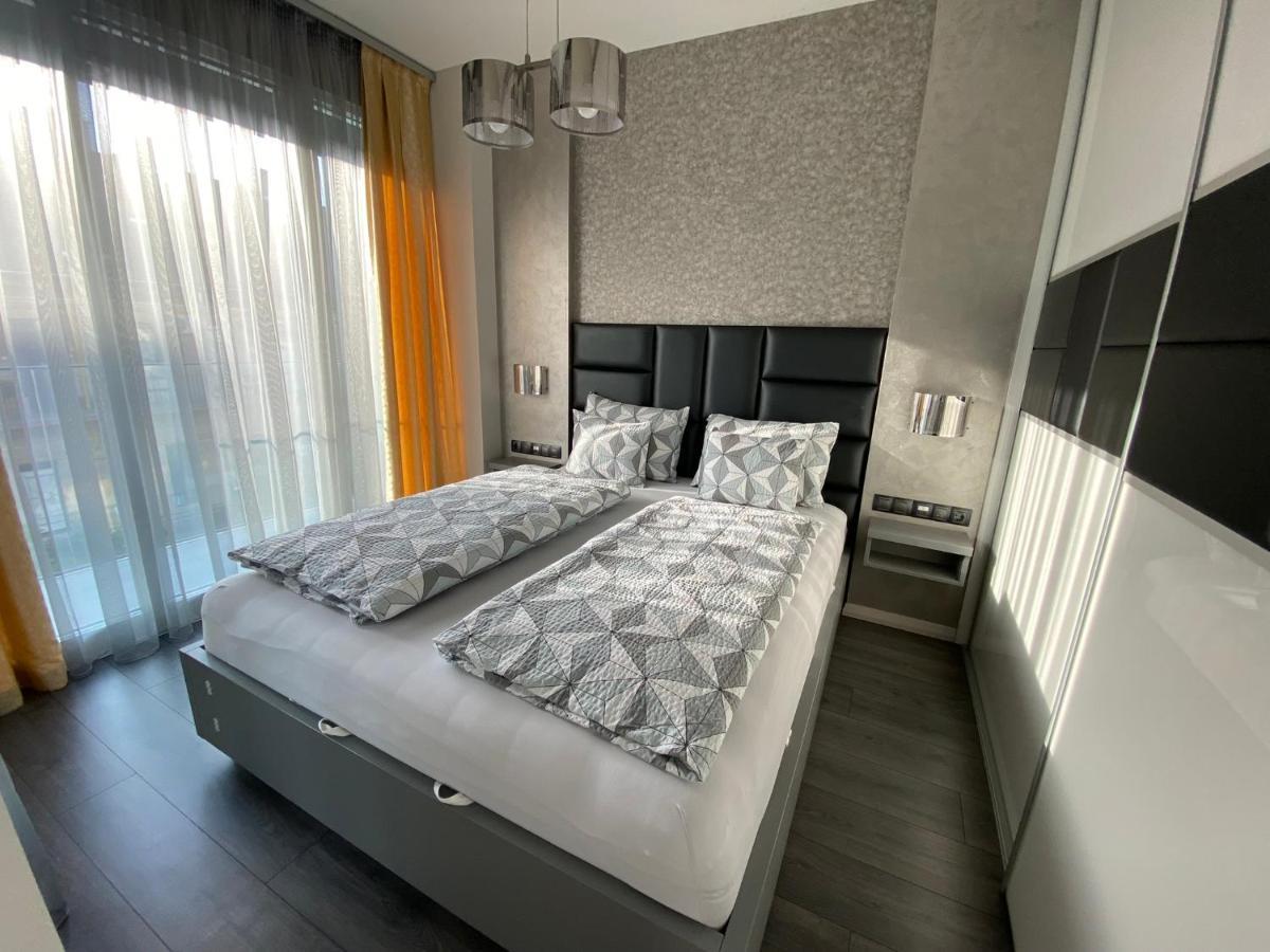 Noir Silvery Apartman セゲド エクステリア 写真
